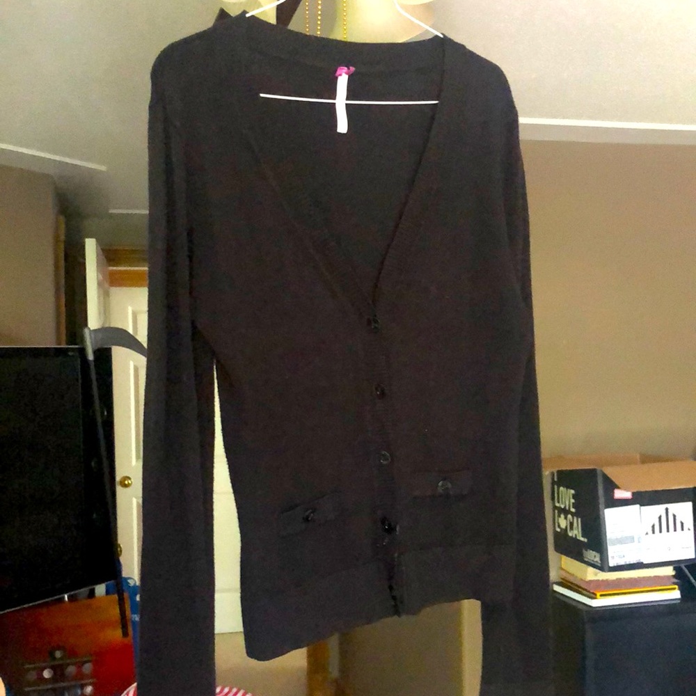 “Smart Set” Medium Black Knit Cardigan